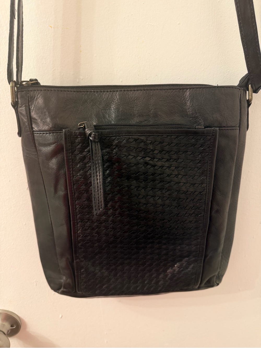Estalon genuine Leather black Crossbody Bag with Woven Front Pocket